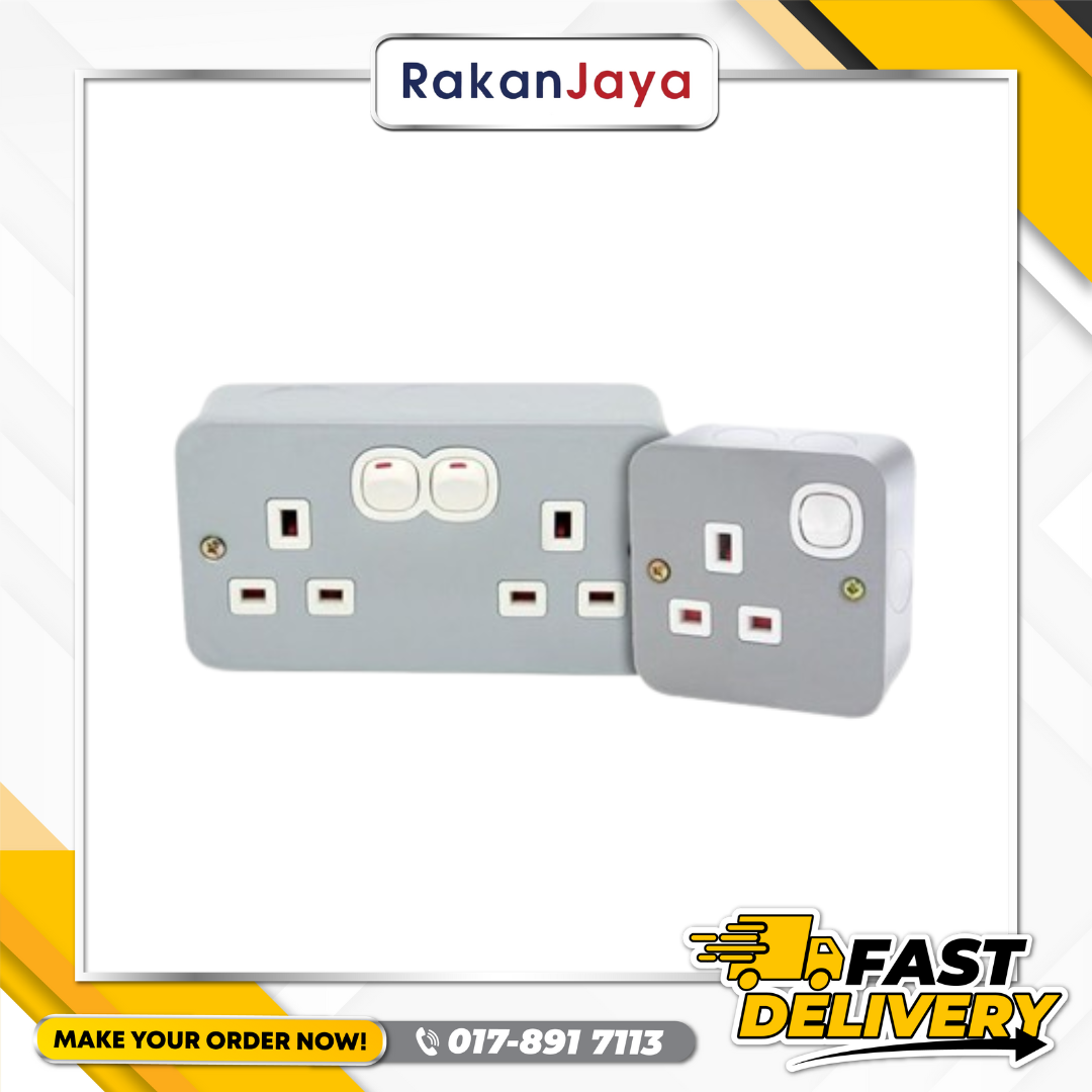 BOSSMAN 13A SWITCH METAL-CLAD WITH SIRIM