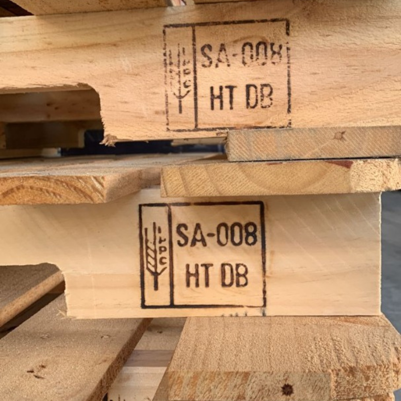 WOOD PALLET