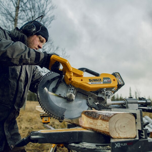 DEWALT DHS780T2-GB CORDLESS MITRE SAW